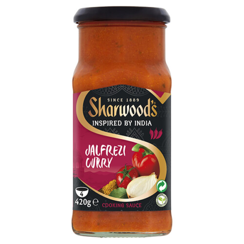 Sharwood's Inspired by India Jalfrezi Curry Cooking Sauce scharf 4 Portionen in Glasflasche 420 g