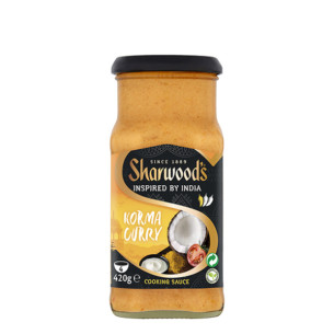 7586 Sharwoods Korma Sauce 420g
